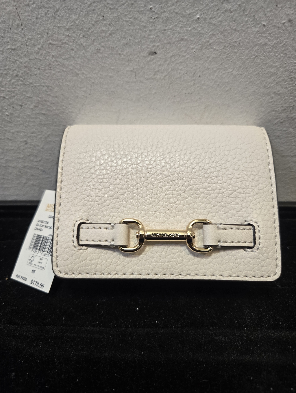 Michael Kors Carson Small Pebbled Leather Wallet Lt. Cream Nwt